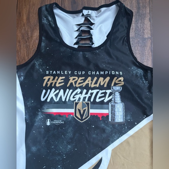NHL* Las Vegas Golden Knights Woman Tank Top * Size Medium - Picture 3 of 6